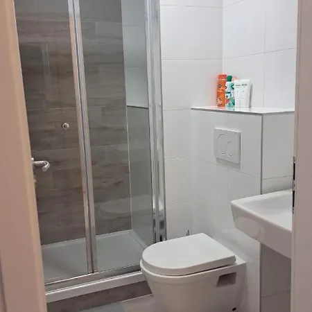M&e * Bratislava